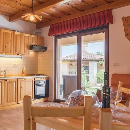 1705 Apartment Ližnjan