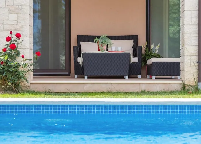 1705 아파트 Ližnjan