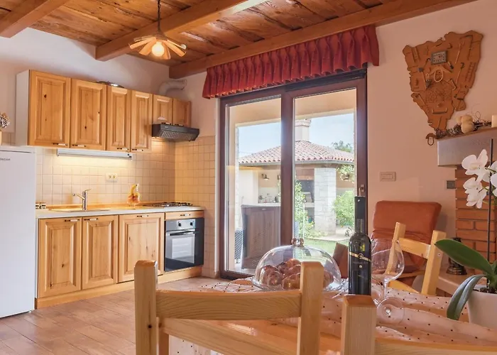 1705 Appartement Ližnjan